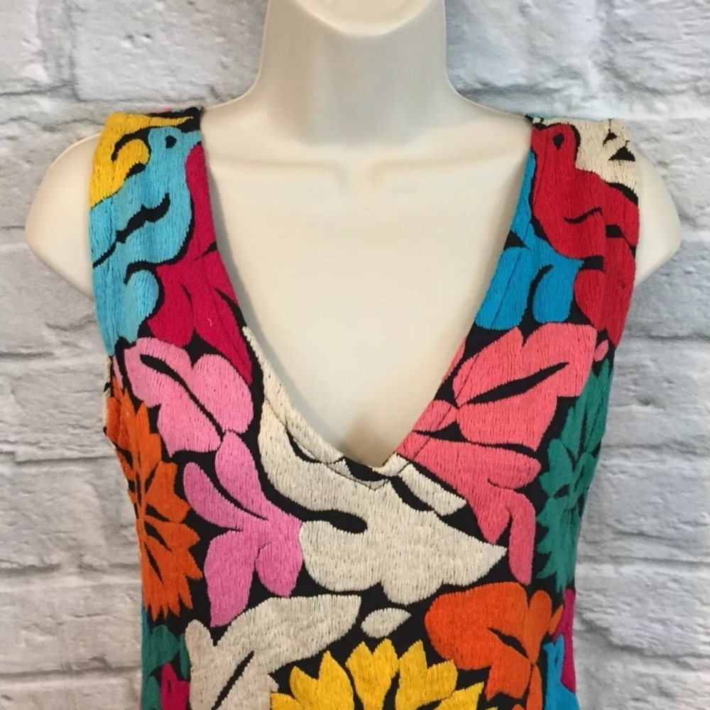 NWT Santa Marguerite Women's Embroidered Dove Floral Folk Art Boho Top Sz S - Picture 3 of 7